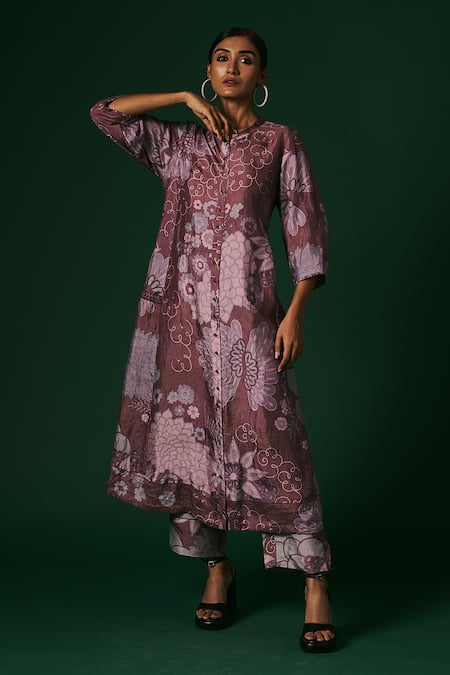 Shop_Arte-Alter_Purple Silk Embroidery Collared Celosia Printed Kurta And Pant Set _Online_at_Aza_Fashions