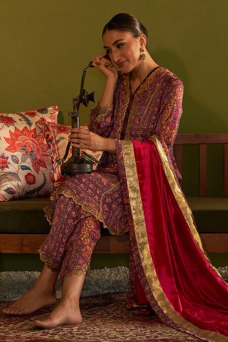 Buy_Sage Saga_Pink Satin, Silk, Velvet Embroidery, Zari Keerat Gulab Floral Print Kurta Set _Online_at_Aza_Fashions