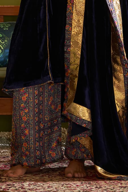 Sage Saga Blue Velvet, Silk, Satin Gota Ruhani Neel Floral Print Kurta Set With Shawl Online at Aza Fashions Sage Saga_Blue Velvet, Silk, Satin Gota Ruhani Neel Floral Print Kurta Set With Shawl _Online_at_Aza_Fashions