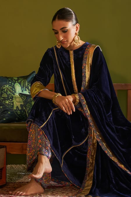 Sage Saga Blue Velvet, Silk, Satin Gota Ruhani Neel Floral Print Kurta Set With Shawl at Aza Fashions Sage Saga_Blue Velvet, Silk, Satin Gota Ruhani Neel Floral Print Kurta Set With Shawl _at_Aza_Fashions
