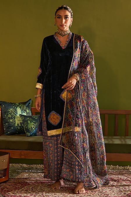 Sage Saga Blue Velvet, Silk, Satin, Organza Saru Neel Floral Print Kurta Set With Dupatta 