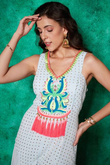 Saaj By Ankita Blue Georgette Embroidery V Damask Thread Yoke Jumpsuit at Aza Fashions Saaj By Ankita_Blue Georgette Embroidery V Damask Thread Yoke Jumpsuit _at_Aza_Fashions