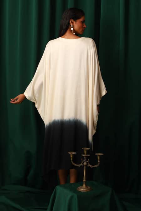 Shop_Vanshika Agarwal Label_Black Brs, Lining Taffeta V Dakota Colocasia Applique Ombre Kaftan _at_Aza_Fashions