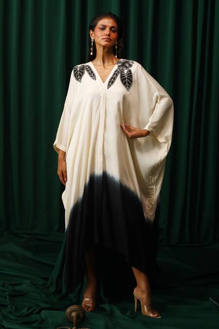 Vanshika Agarwal Label_Black Brs, Lining Taffeta V Dakota Colocasia Applique Ombre Kaftan _Online_at_Aza_Fashions
