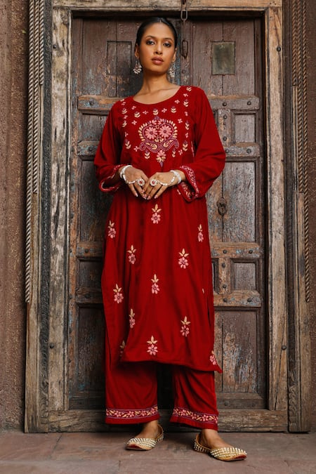 House of Chikankari Velvet Paisley Embroidered Kurta & Pant Set 