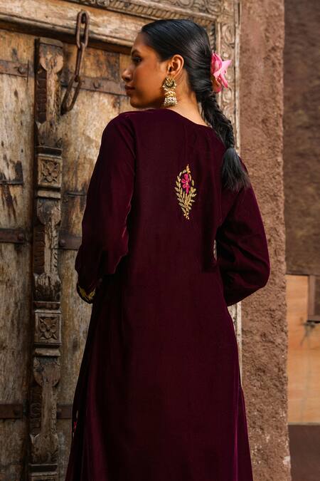 Shop House Of Chikankari Purple Velvet Hand Embroidery Chikankari Floral Kurta And Pant Set at Aza Fashions Shop_House Of Chikankari_Purple Velvet Hand Embroidery Chikankari Floral Kurta And Pant Set _at_Aza_Fashions