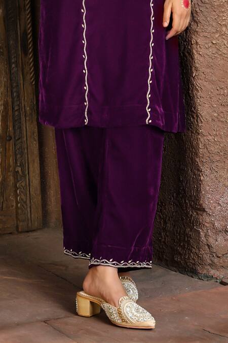 House Of Chikankari_Purple Velvet Hand Embroidery Chikankari V Neck Work Kurta And Pant Set _Online_at_Aza_Fashions