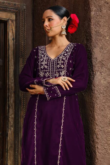 Shop_House Of Chikankari_Purple Velvet Hand Embroidery Chikankari V Neck Work Kurta And Pant Set _Online_at_Aza_Fashions