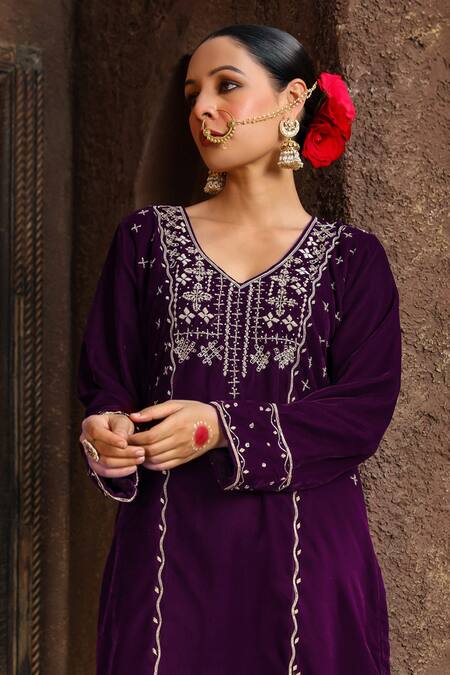 House Of Chikankari_Purple Velvet Hand Embroidery Chikankari V Neck Work Kurta And Pant Set _at_Aza_Fashions