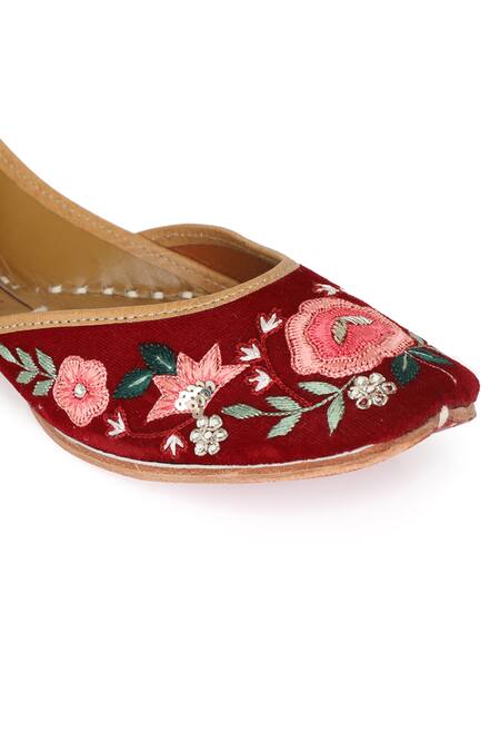 Shop NR By Nidhi Rathi Maroon Floral Embroidered Juttis Online at Aza Fashions Shop_NR By Nidhi Rathi_Maroon Floral Embroidered Juttis_Online_at_Aza_Fashions