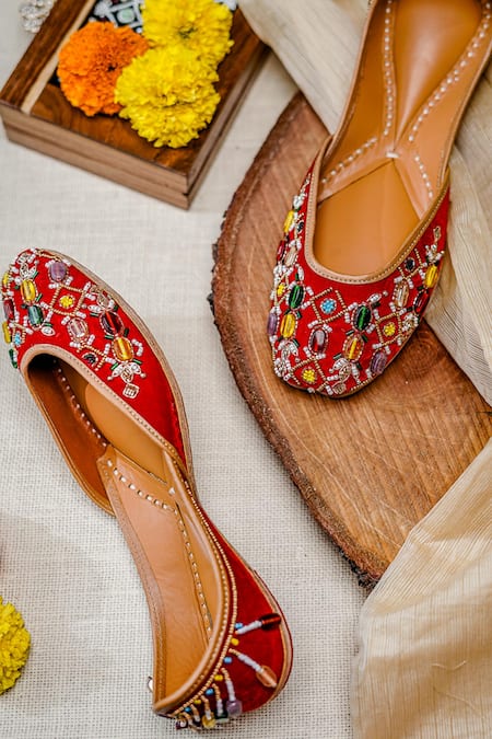 NR BY NIDHI RATHI Navratna Stone Embellished Juttis 