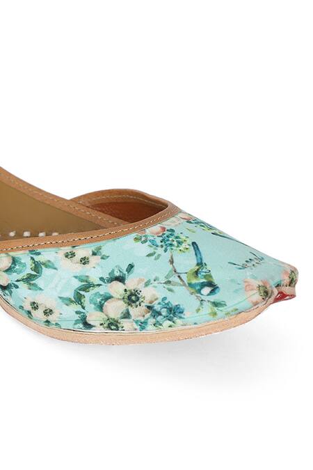 Buy_NR By Nidhi Rathi_Green Printed Botanic Juttis_Online_at_Aza_Fashions