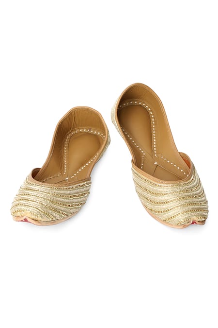 Buy_NR By Nidhi Rathi_Gold Gota And Zari Embroidered Juttis 
