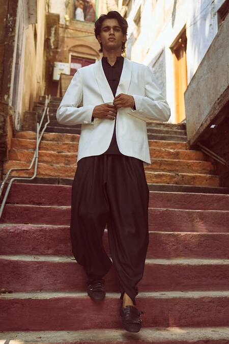 Shop_Dash And Dot_White Polyester, Viscose, Lycra Solid Full Sleeve Tuxedo _Online_at_Aza_Fashions