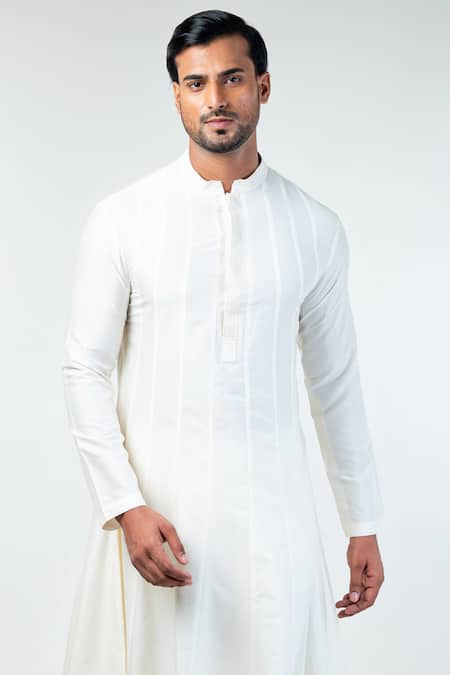 Kommal Sood_Off White Raw Silk Embroidery Floral And King Sherwani Set  _Online_at_Aza_Fashions