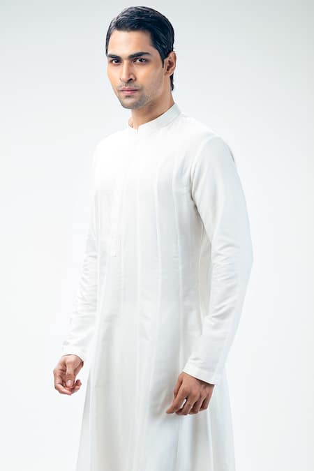 Kommal Sood_Off White Dupion Silk Flower Bloom Hand Sherwani Churidar Set  _at_Aza_Fashions