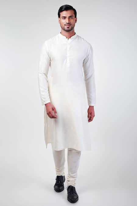 Kommal Sood_Off White Dupion Silk Embroidery Flower Floral Sherwani Churidar Set  _at_Aza_Fashions