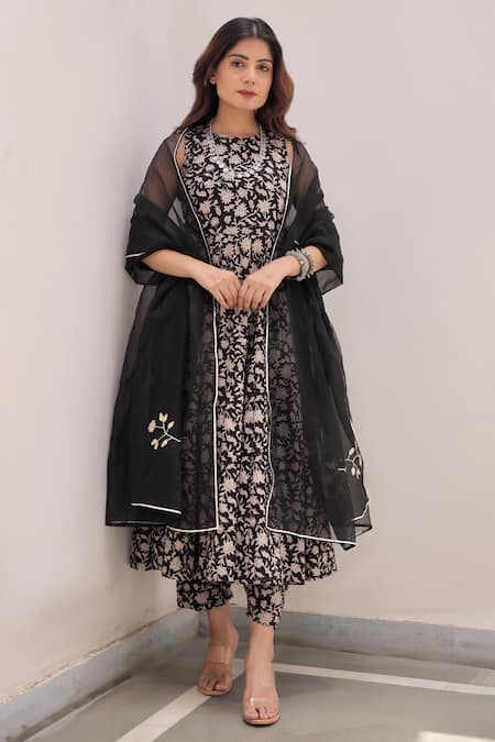 ASRUMO Black Cotton Hand Block Printed Floral Jaal Round Kurta Set 