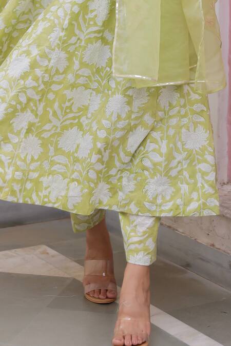 Buy_ASRUMO_Green Cotton Gota Patti, Embroidery Round Neck Floral Jaal Print Anarkali Set _Online_at_Aza_Fashions