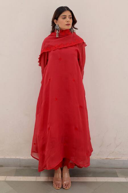 ASRUMO Red Viscose, Organza Embroidery Boat Neck Aari Kurta Pant Set Online at Aza Fashions ASRUMO_Red Viscose, Organza Embroidery Boat Neck Aari Kurta Pant Set _Online_at_Aza_Fashions