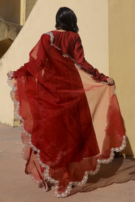 ASRUMO Anarkali Set With Aari Embroidered Dupatta 