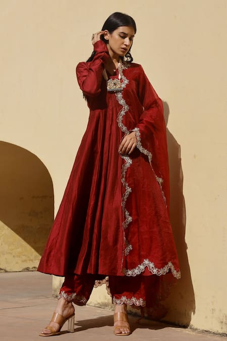 Shop_ASRUMO_Maroon Chanderi Embroidery, Applique V-neck Anarkali Set With Aari Dupatta _Online_at_Aza_Fashions