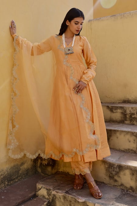 ASRUMO Yellow Chanderi Hand Embroidered Aari Work V Neck Anarkali Set With Dupatta 