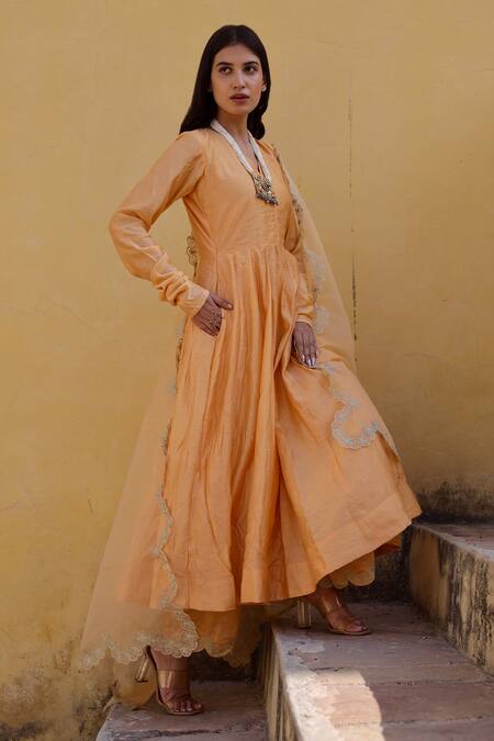 Shop_ASRUMO_Yellow Chanderi Embroidery V-neck Anarkali Set With Aari Work Dupatta_Online_at_Aza_Fashions