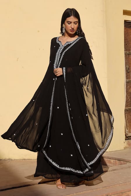 ASRUMO_Black Georgette Embroidery Round Neck Aari Anarkali Set _at_Aza_Fashions
