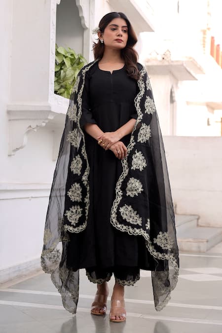 ASRUMO Black Muslin Hand Embroidered Aari Work Notched Anarkali Pant Set With Dupatta 