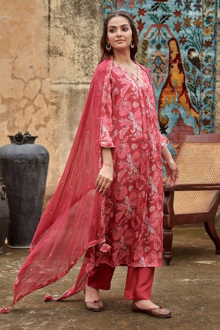 Karaj Jaipur Maroon Cotton, Silk, Chiffon Embroidery V-neck Paisley Print Kurta Pant Set Online at Aza Fashions Karaj Jaipur_Maroon Cotton, Silk, Chiffon Embroidery V-neck Paisley Print Kurta Pant Set _Online_at_Aza_Fashions