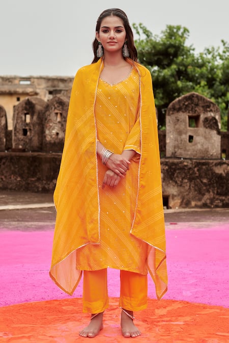 KARAJ JAIPUR Yellow Kurta Crepe Embroidered Mirror Round V And Bead Pant Set 