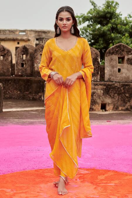 Buy Karaj Jaipur Yellow Crepe, Organza Mirrors, Beads Round Neck And Embroidered Kurta Pant Set Buy_Karaj Jaipur_Yellow Crepe, Organza Mirrors, Beads Round Neck And Embroidered Kurta Pant Set