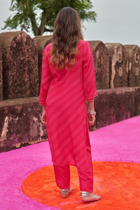 Karaj Jaipur Pink Crepe, Organza, Cotton, Silk Embroidery, Mirrors, Beads Kurta Pant Set Online at Aza Fashions Karaj Jaipur_Pink Crepe, Organza, Cotton, Silk Embroidery, Mirrors, Beads Kurta Pant Set _Online_at_Aza_Fashions