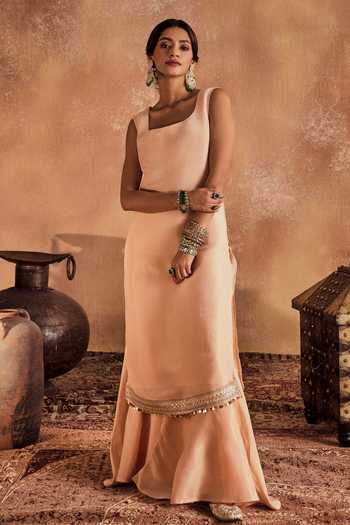 Roze Peach Organza, Mukaish, Tissue Sequins, Lace, Tassels Embellished Kurta Set Online at Aza Fashions Roze_Peach Organza, Mukaish, Tissue Sequins, Lace, Tassels Embellished Kurta Set _Online_at_Aza_Fashions