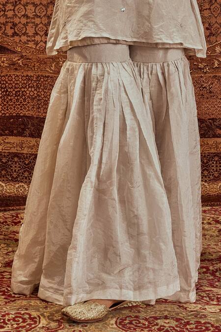 Roze Silver , Tissue, Organza Embroidery, Nusrat Short Kurta And Gharara Set Online at Aza Fashions Roze_Silver , Tissue, Organza Embroidery, Nusrat Short Kurta And Gharara Set _Online_at_Aza_Fashions