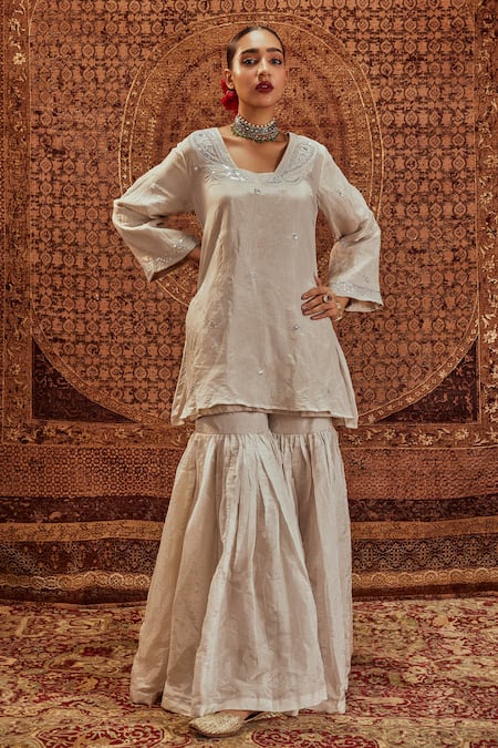 Buy Roze Silver , Tissue, Organza Embroidery, Nusrat Short Kurta And Gharara Set Online at Aza Fashions Buy_Roze_Silver , Tissue, Organza Embroidery, Nusrat Short Kurta And Gharara Set _Online_at_Aza_Fashions