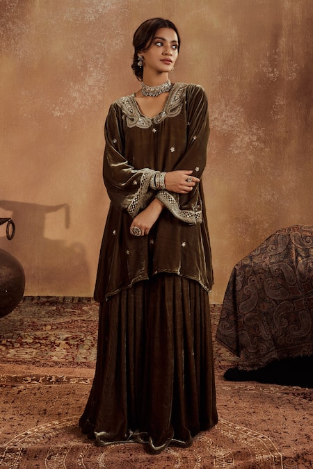 Shop Roze Green Microfiber Sequins, Embroidery Round Neck Razia Kurta And Sharara Set at Aza Fashions Shop_Roze_Green Microfiber Sequins, Embroidery Round Neck Razia Kurta And Sharara Set _at_Aza_Fashions