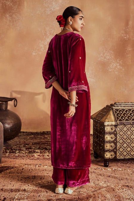 Shop Roze Pink Microfiber, Organza Embroidery, Sequins Razia Paisley Hand Kurta Set at Aza Fashions Shop_Roze_Pink Microfiber, Organza Embroidery, Sequins Razia Paisley Hand Kurta Set _at_Aza_Fashions