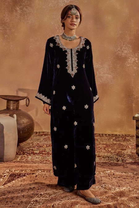 Roze Blue Microfiber, Organza Embroidery, Sequins Round Neck Rubina Hand Kurta Set Online at Aza Fashions Roze_Blue Microfiber, Organza Embroidery, Sequins Round Neck Rubina Hand Kurta Set _Online_at_Aza_Fashions