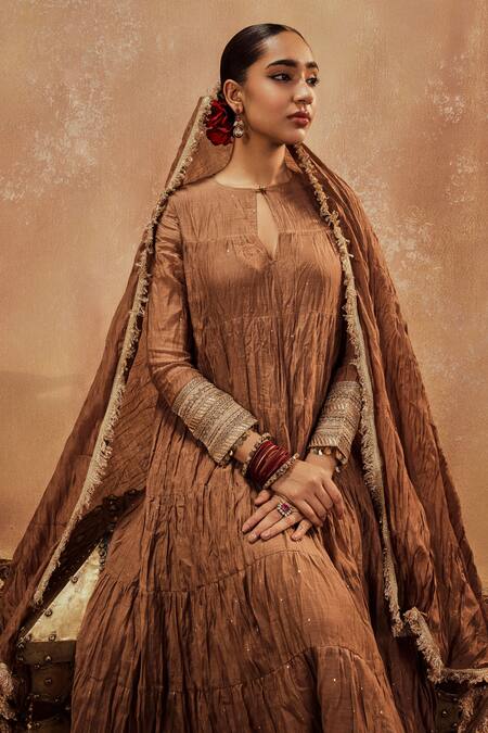 Buy Roze Brown Muslin, Chanderi Tassels Round Neck Anam Mukaish Embellished Anarkali Set Buy_Roze_Brown Muslin, Chanderi Tassels Round Neck Anam Mukaish Embellished Anarkali Set