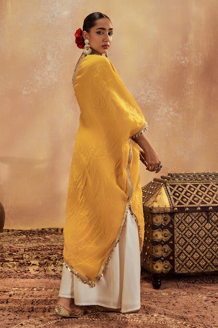 Buy Roze Yellow Muslin, Chanderi Sequins One Iqra Lace Embellished Kaftan With Palazzo Online at Aza Fashions Buy_Roze_Yellow Muslin, Chanderi Sequins One Iqra Lace Embellished Kaftan With Palazzo _Online_at_Aza_Fashions