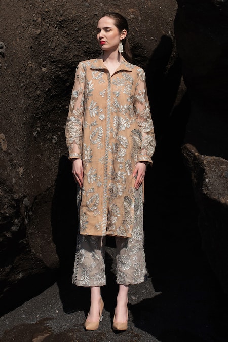 Shop Dash And Dot Silver Nylon Embroidery Metallic Badla Stitch Pant at Aza Fashions Shop_Dash And Dot_Silver Nylon Embroidery Metallic Badla Stitch Pant _at_Aza_Fashions