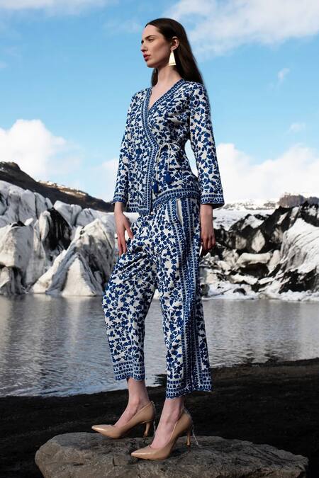 Shop_Dash And Dot_White Viscose Embroidery V-neck Floral Resham Top And Pant Set _Online_at_Aza_Fashions