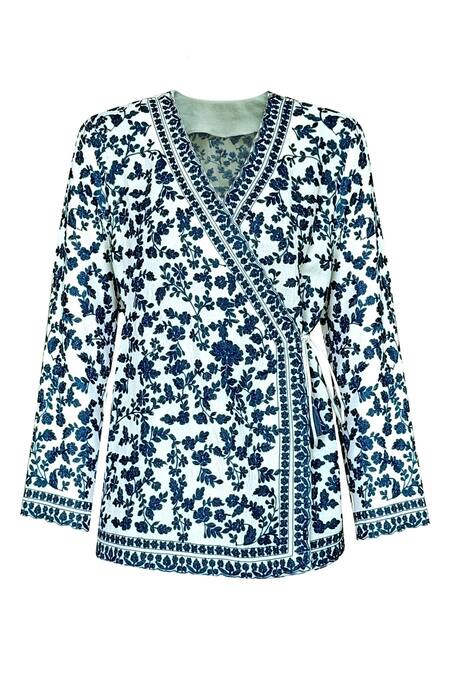 Buy_Dash And Dot_White Viscose Embroidery V-neck Floral Resham Top And Pant Set 