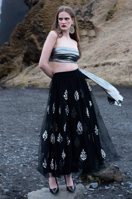 Dash And Dot Black Nylon, Polyester Embroidery Bandeau Neck Floral Applique Skirt And Set Online at Aza Fashions Dash And Dot_Black Nylon, Polyester Embroidery Bandeau Neck Floral Applique Skirt And Set _Online_at_Aza_Fashions