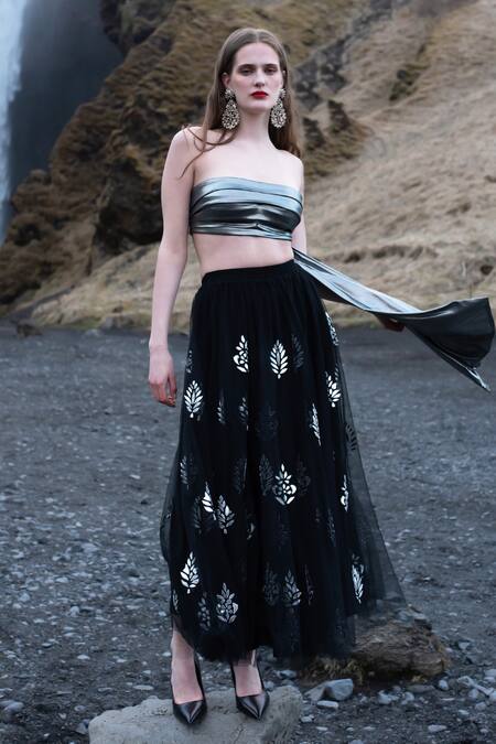 Shop Dash And Dot Black Nylon, Polyester Embroidery Bandeau Neck Floral Applique Skirt And Set Online at Aza Fashions Shop_Dash And Dot_Black Nylon, Polyester Embroidery Bandeau Neck Floral Applique Skirt And Set _Online_at_Aza_Fashions