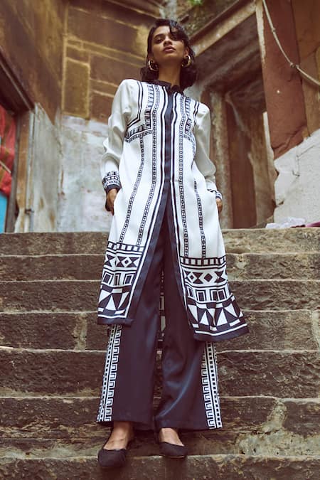 Dash And Dot White Polyester Bandeau Neck Geo Tribal Print Tunic With Pant Online at Aza Fashions Dash And Dot_White Polyester Bandeau Neck Geo Tribal Print Tunic With Pant _Online_at_Aza_Fashions