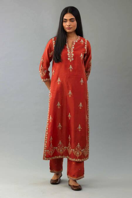 Kora_Orange Silk, Chanderi Embroidery, Gota Patti, Sequins Floral Thread Kurta Set _Online_at_Aza_Fashions