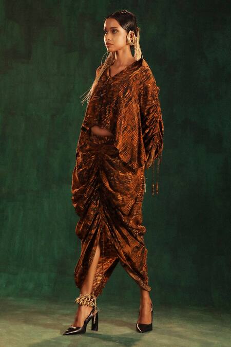 Buy_Kaprapan By Anaita Shah_Black Crepe Collared Tree Bark Print Shirt And Skirt Set_Online_at_Aza_Fashions